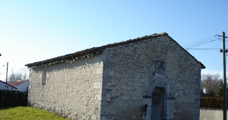 La chapelle de profil